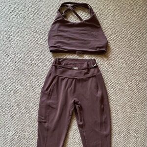 Bombshell Sportswear Brown Leggings Elastic Waist Tapered Fit